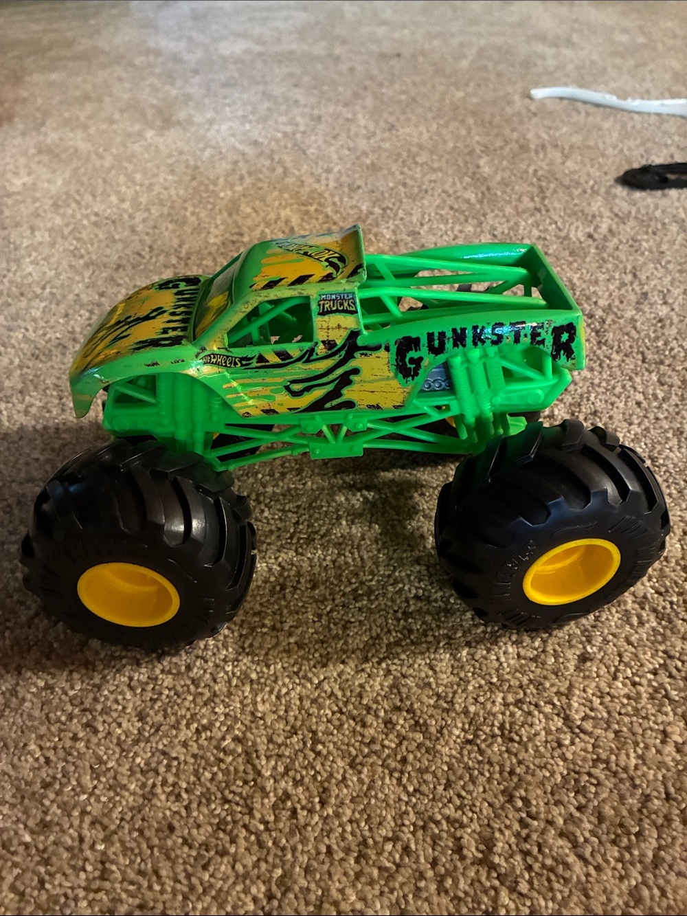 Monster Truck Toy Green Oversized Wheels Kids Vehicle Truck - Picture 4 of 6